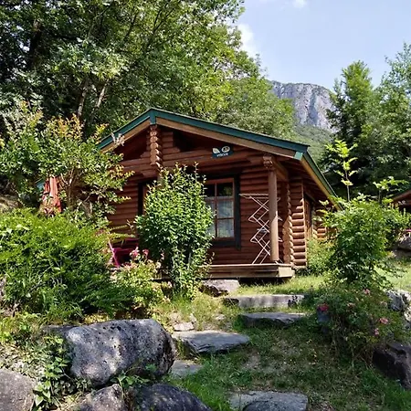Camping Ecovillage Soleil Du Pibeste Agos-Vidalos Exterior photo